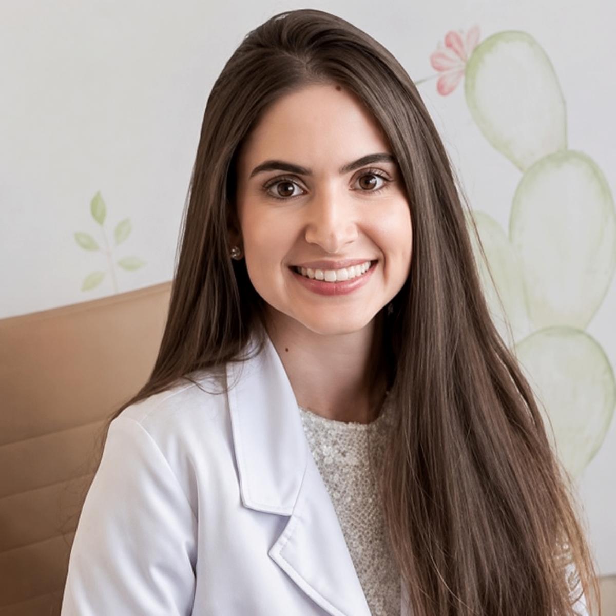Dra. Letícia Freitas, médica pediatra em Belo Horizonte — CRM-MG 78.123